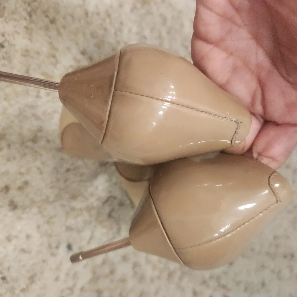 Kurt Geiger London Britton Nude Patent Leather Heels Women's Size 38.5 E…